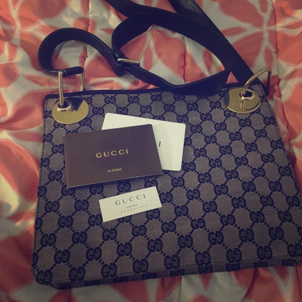 Cross body purse